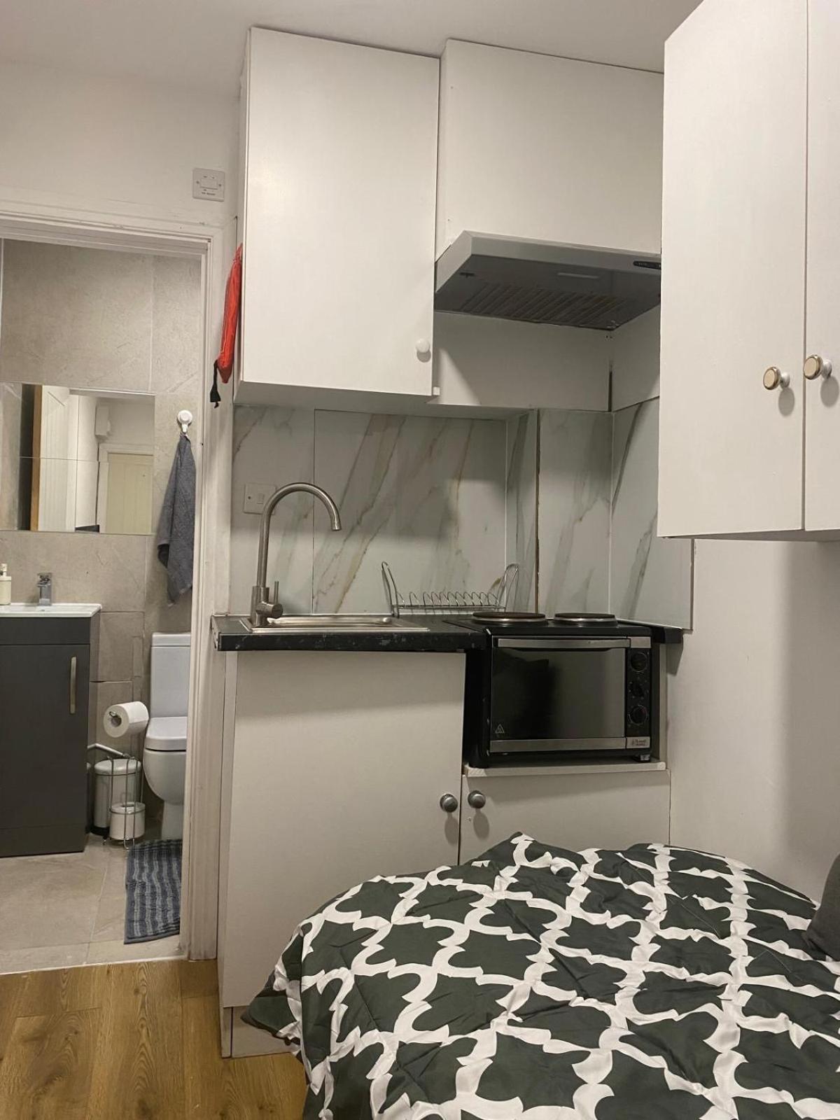 Comfy Private Wembley Stadium 6 Minutes Away * Londres