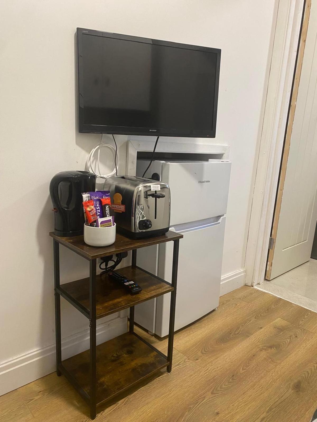 Comfy Private Wembley Stadium 6 Minutes Away * Londres