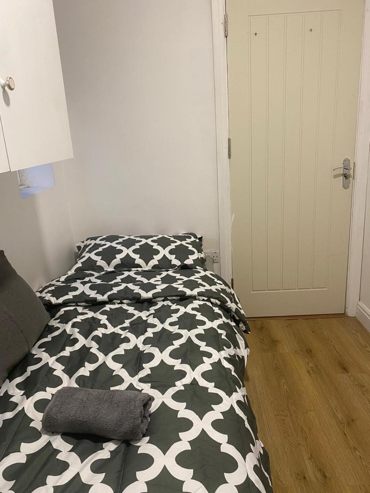 Séjour chez l'habitant Comfy Private Wembley Stadium 6 Minutes Away *