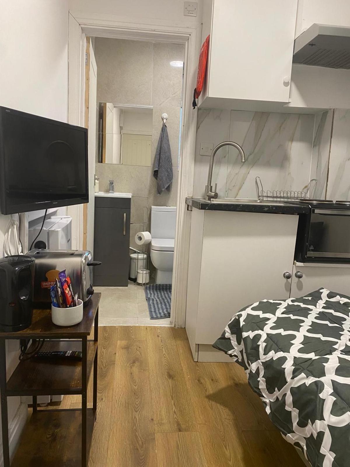 Comfy Private Wembley Stadium 6 Minutes Away
